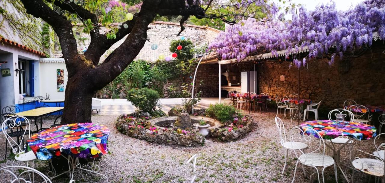 La Roseraie Lodeve Exterior photo